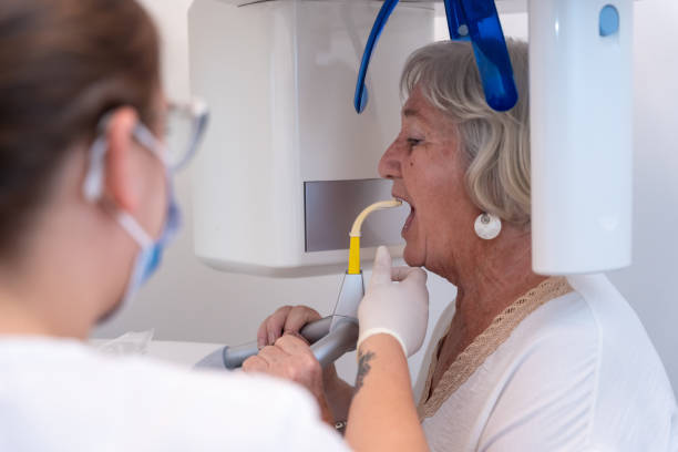 Best Weekend Emergency Dentist in Roodhouse, IL